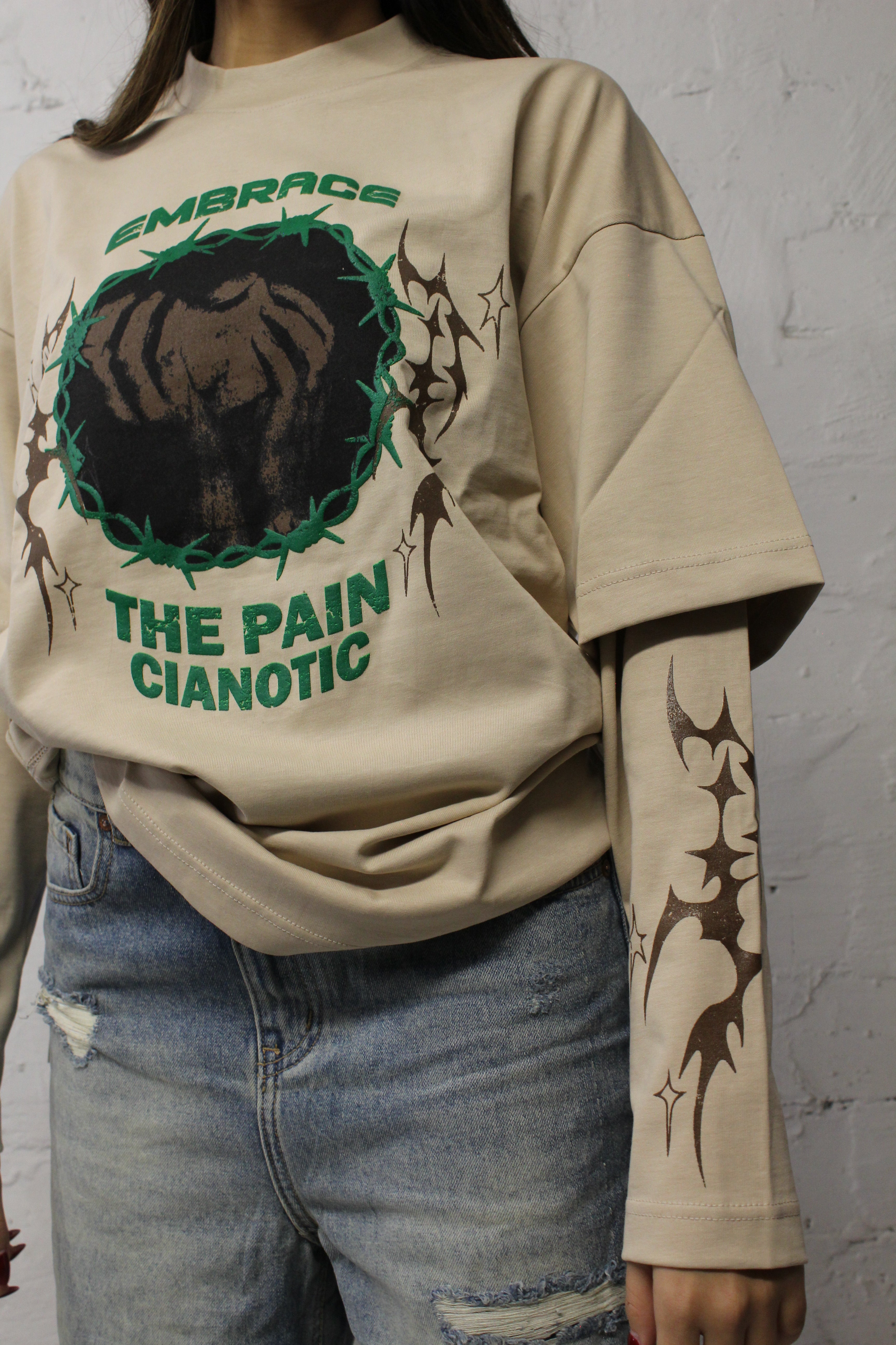 T-Shirt Long Sleeves Embrace by CIANOTIC