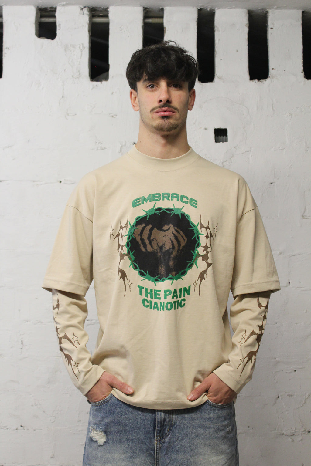 T-Shirt Long Sleeves Embrace by CIANOTIC